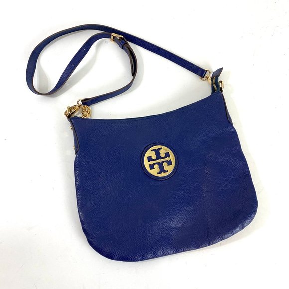 Tory Burch Handbags - Tory Burch pebbled leather crossbody shoulder bag